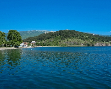 DSC01465 Op 08 juni 2019 lopen we de berg van Ohrid op om het fort van Samuel en de St. Clement-kerk te bezoeken.